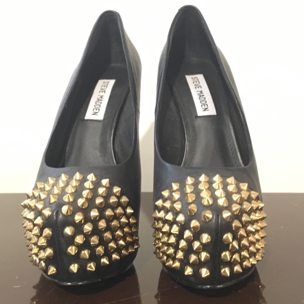 Steve Madden black spiked bloddd heels studded